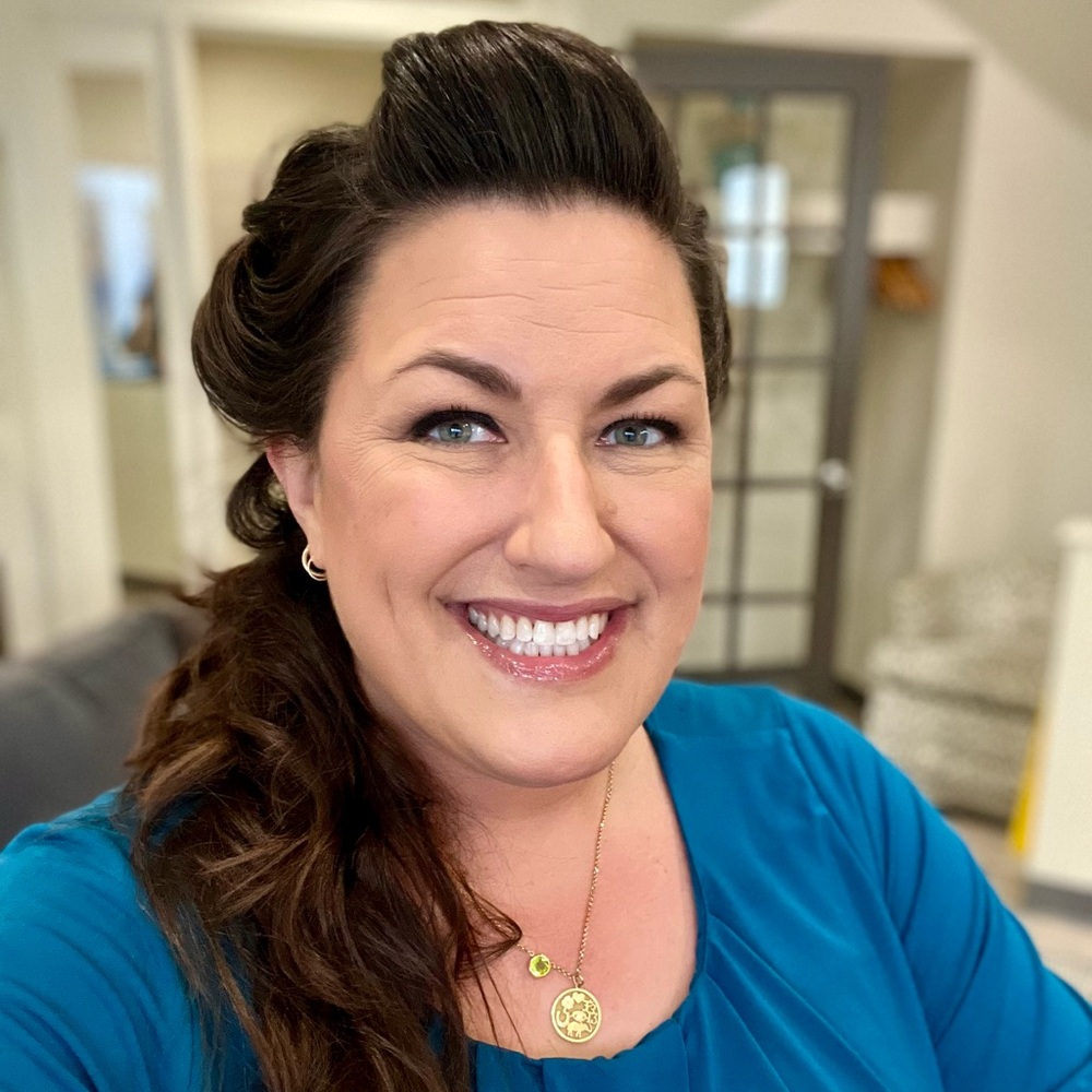 Meet your Posher, Amy c.